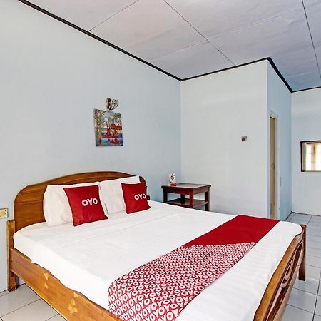 Capital O 91644 Loka Hause Hotel Salatiga Buitenkant foto