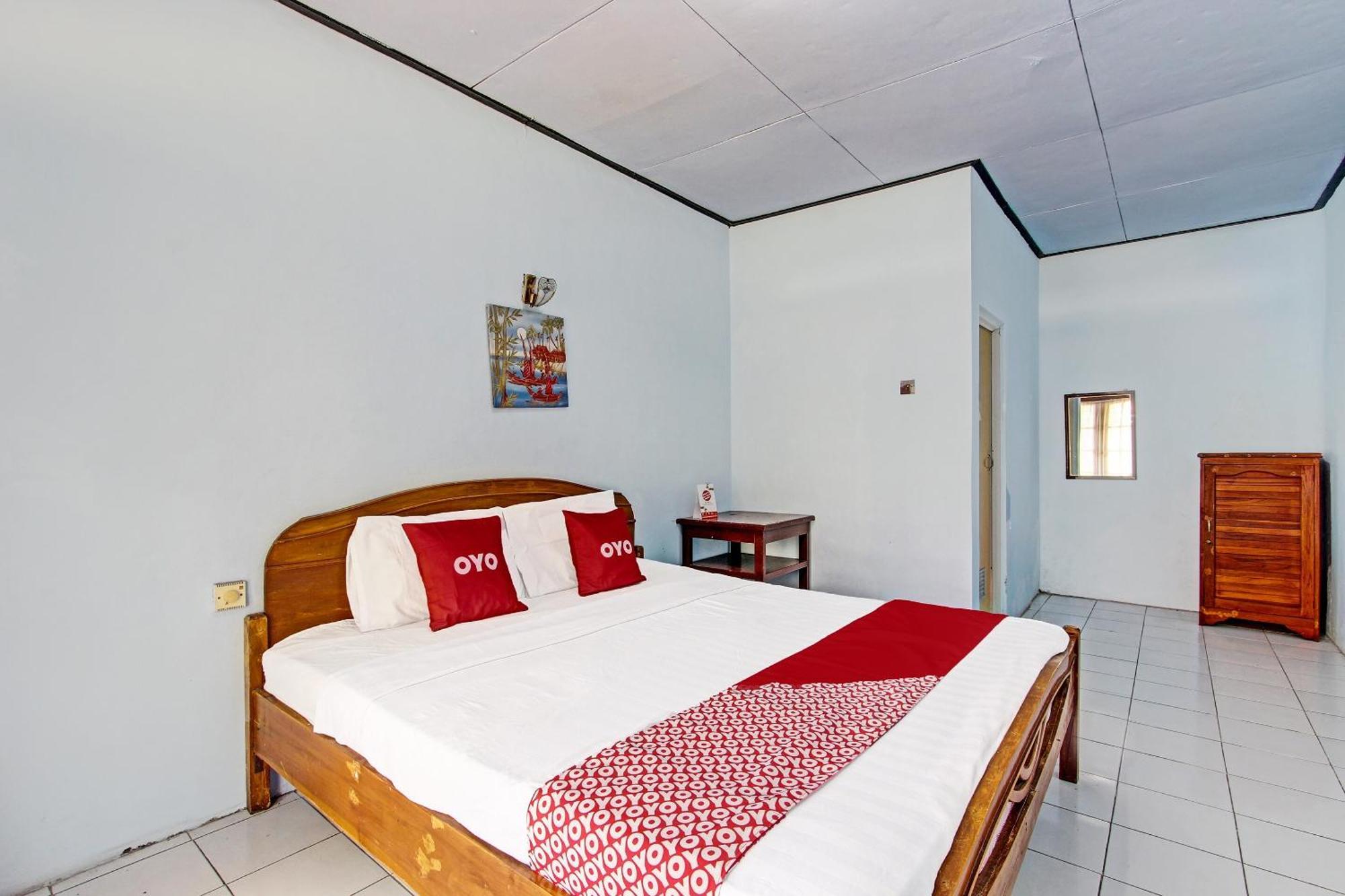 Capital O 91644 Loka Hause Hotel Salatiga Buitenkant foto