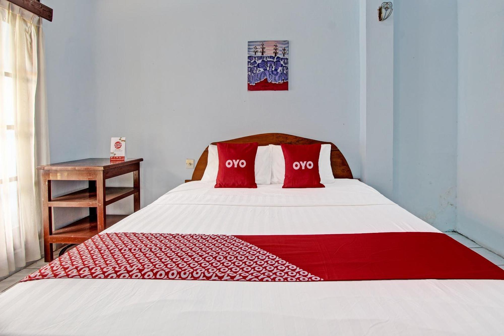 Capital O 91644 Loka Hause Hotel Salatiga Buitenkant foto