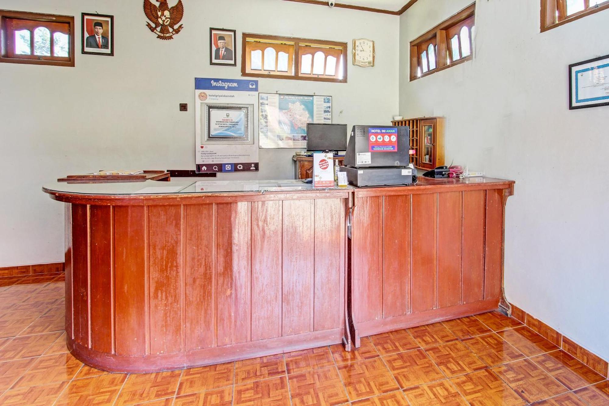 Capital O 91644 Loka Hause Hotel Salatiga Buitenkant foto